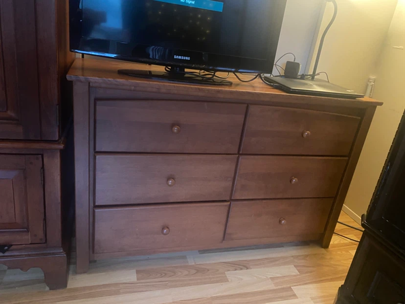 Wooden 6-Drawer Dresser - photo 2