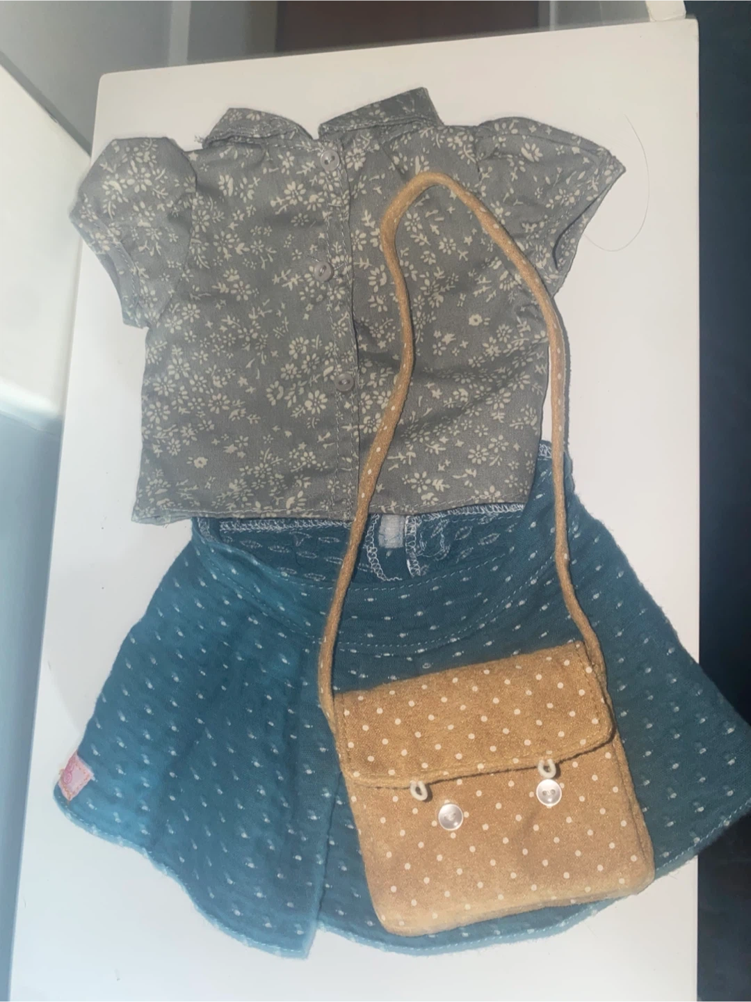 Maplelea girl doll closet and clothes - photo 3