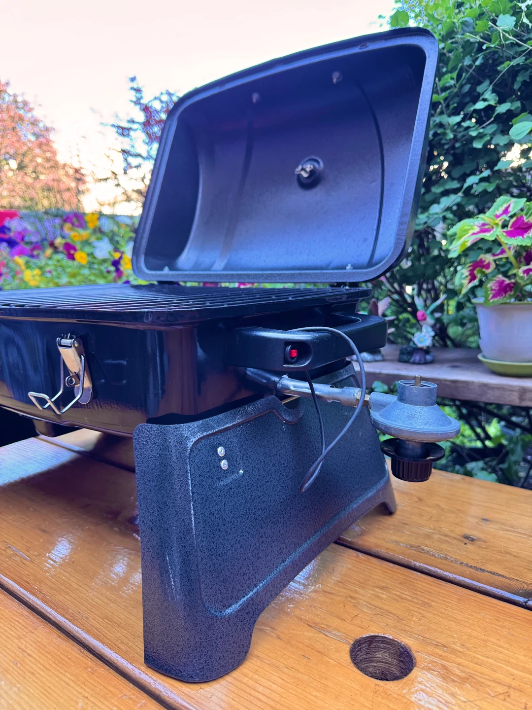 Portable Tabletop Single-Burner Propane Gas BBQ Grill - photo 5
