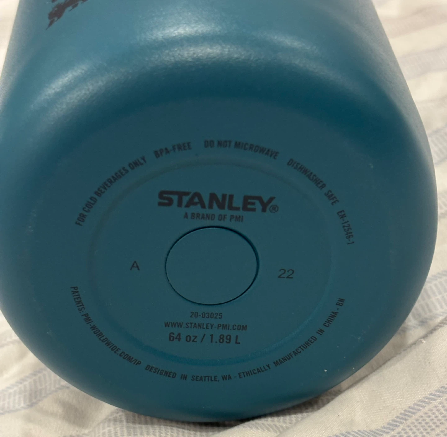Stanley metal Tumbler 64 oz - photo 3