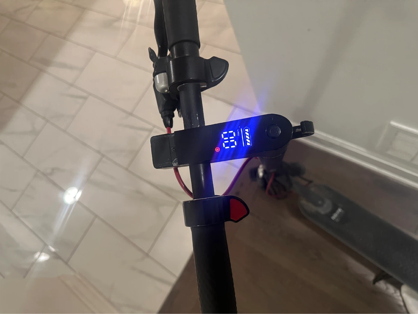 Hiboy S2 Pro Electric Scooter(NEGOTIABLE) - photo 3