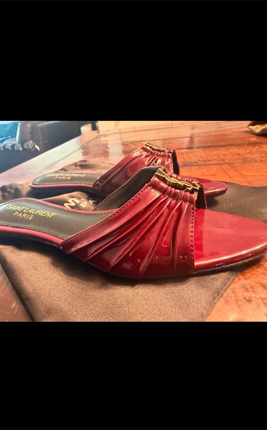 Saint Laurent Paris Red Patent Leather Slide Sandals Size 38 - photo 3