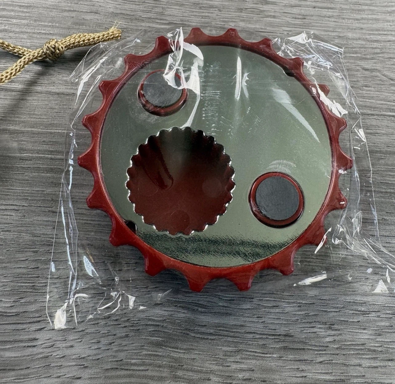 Fallout Jones Soda Sunset Sarsaparilla Vault-Tec Bottle Opener - photo 2