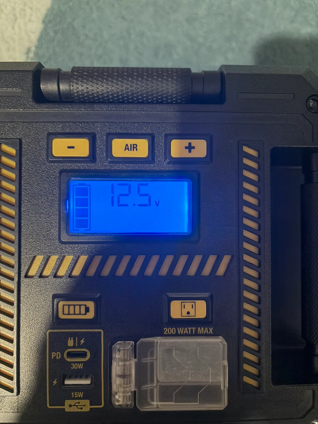 CAT 1750A Lithium Power Station / Tire Inflator — No Jump Cables