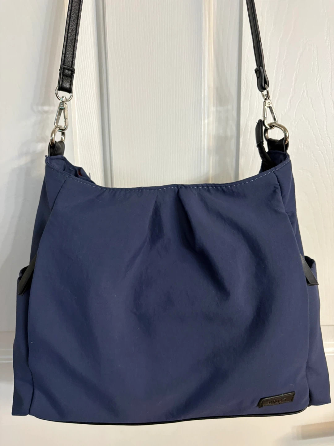 Roots Lightweight Nylon Crossbody/Shoulder Bag - Navy