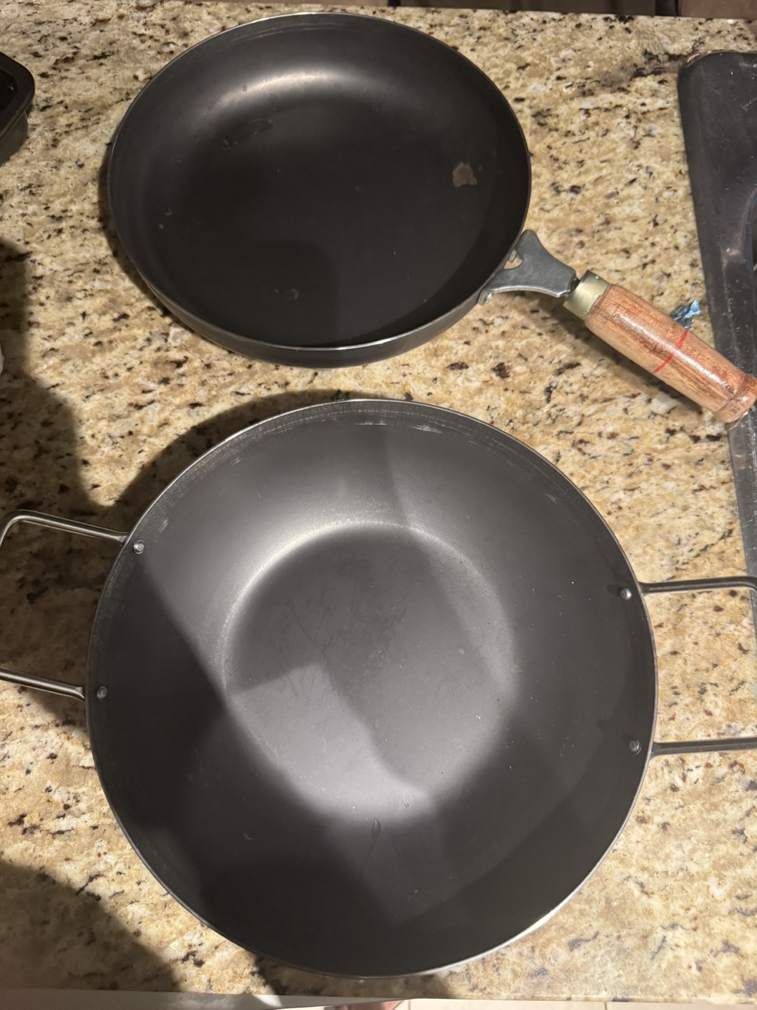 2 Non-Stick Pans (Frying Pan & Wok)