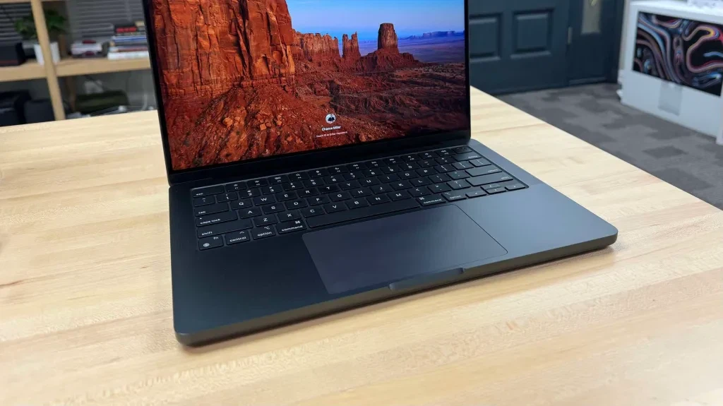 Apple MacBook Pro 14-inch Space Black M5 Chip - photo 2