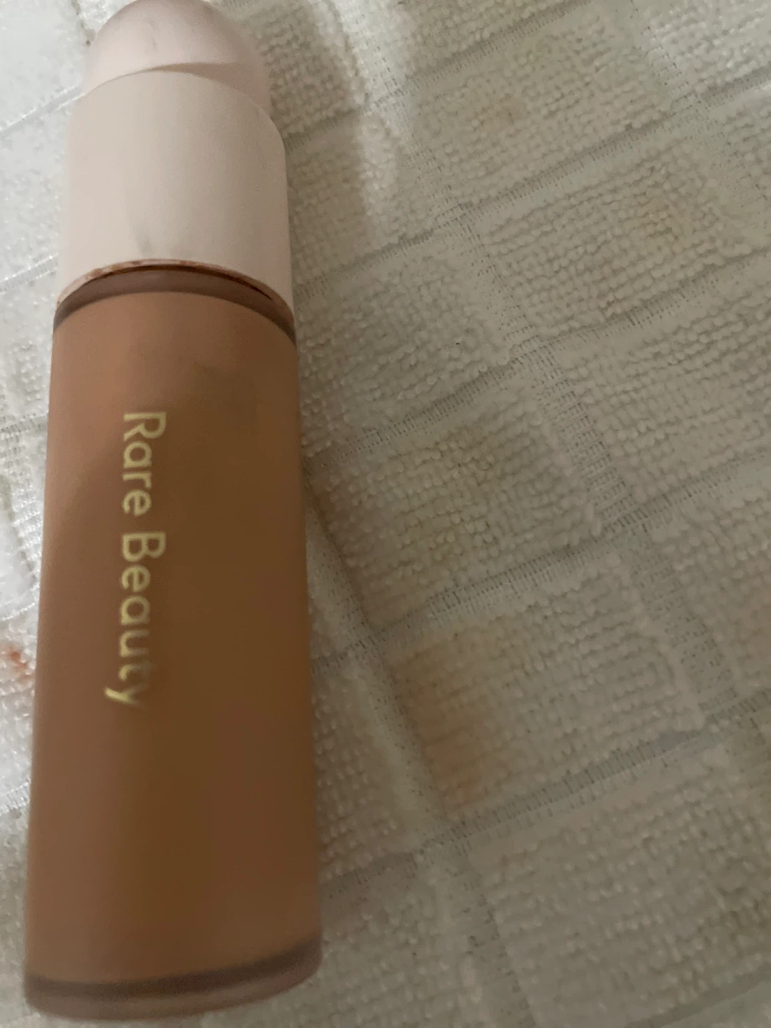 Rare Beauty 220C Liquid Foundation 30ml