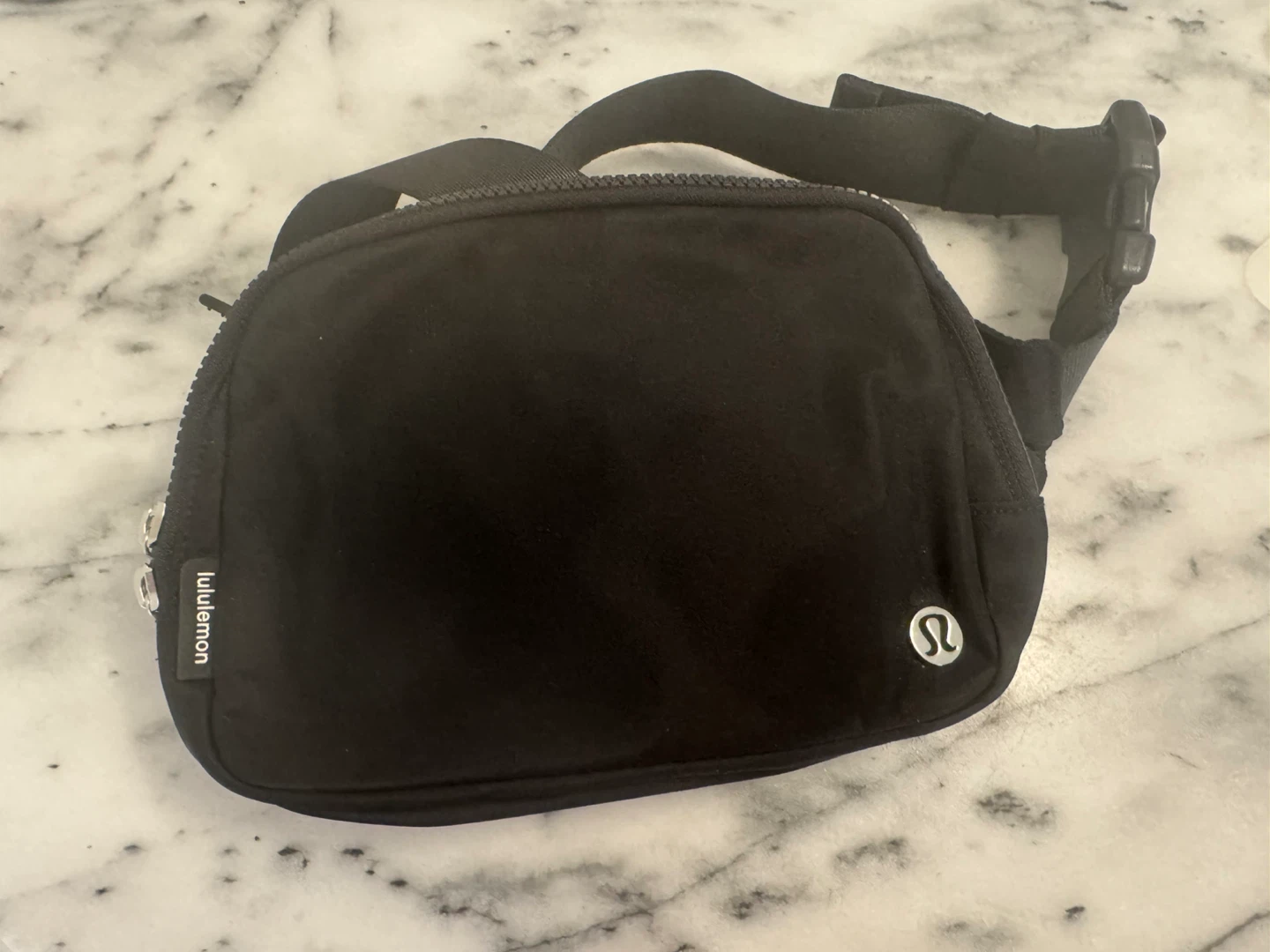 Lululemon Everywhere Belt Bag - Black