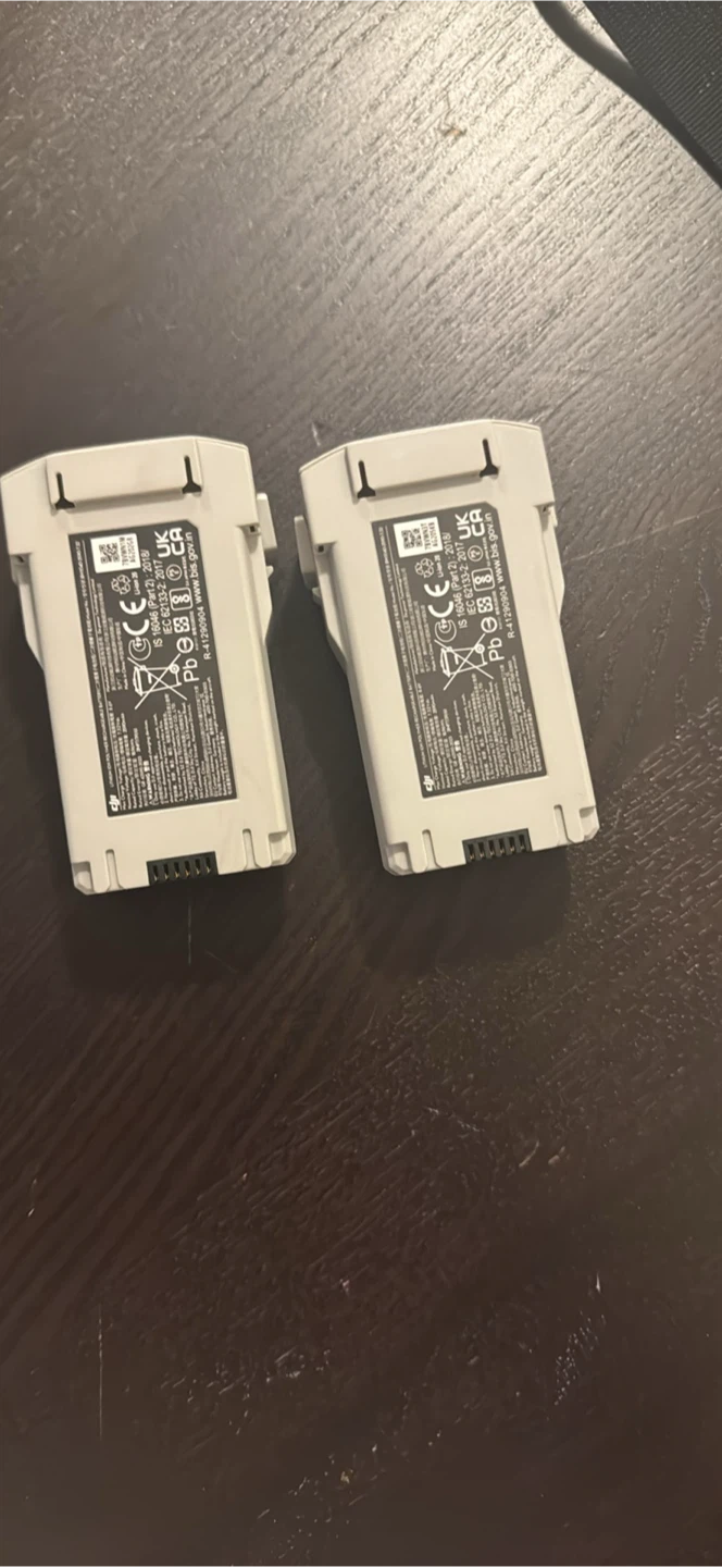 DJI Mini 4 Pro Two-Way Charging Hub and 2 Batteries - photo 2