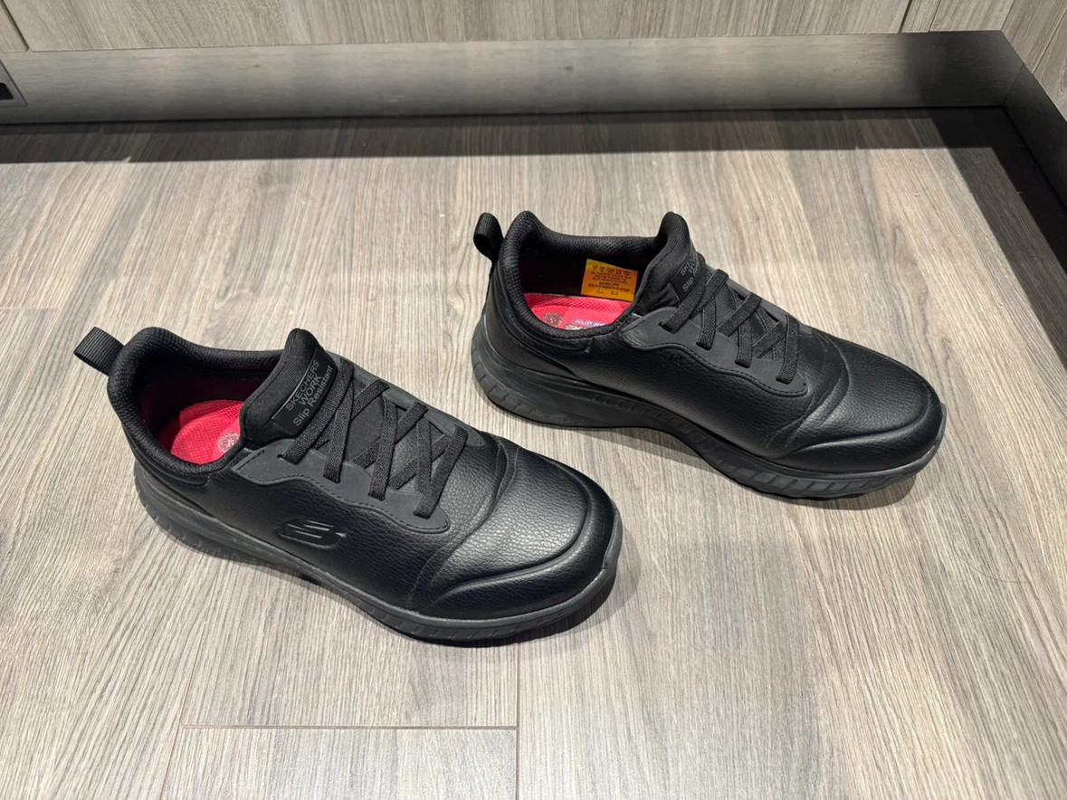 Moving sales- must go Work Slip-Resistant Relaxed Fit for women