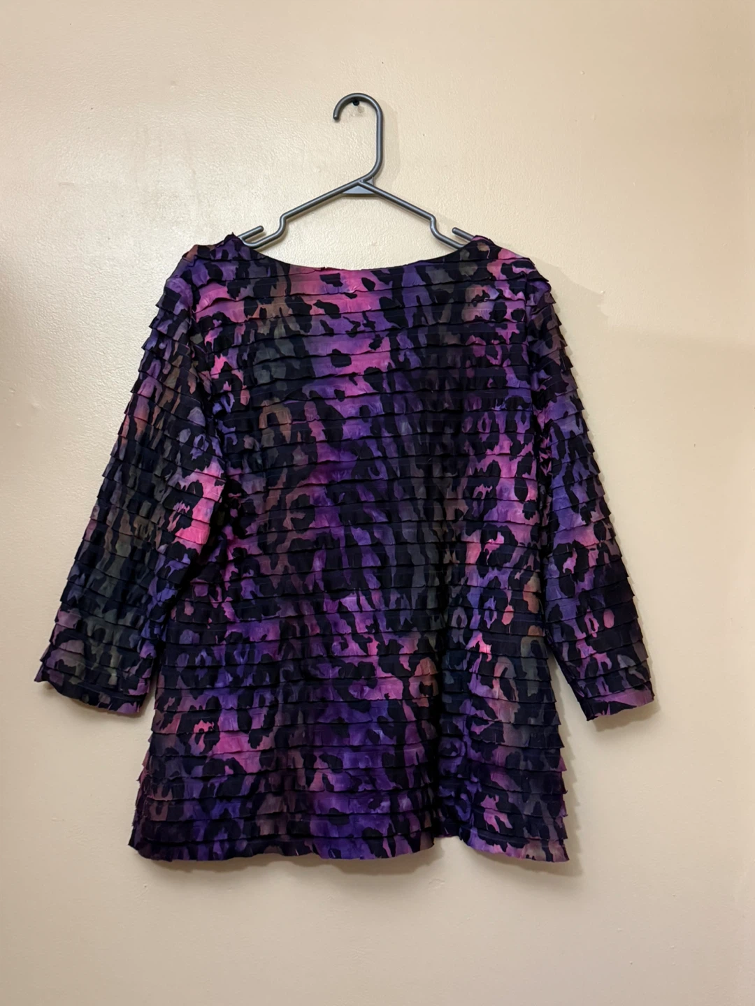 Animal Print V-Neck Blouse size 14 - photo 2