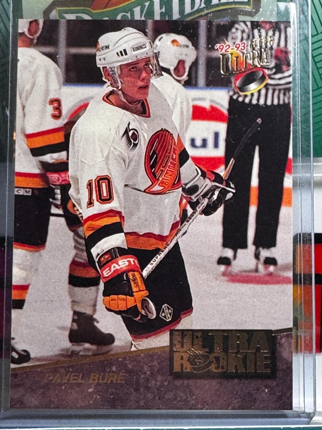 1992-93 Upper Deck Pavel Bure Ultra Rookie Hockey Card