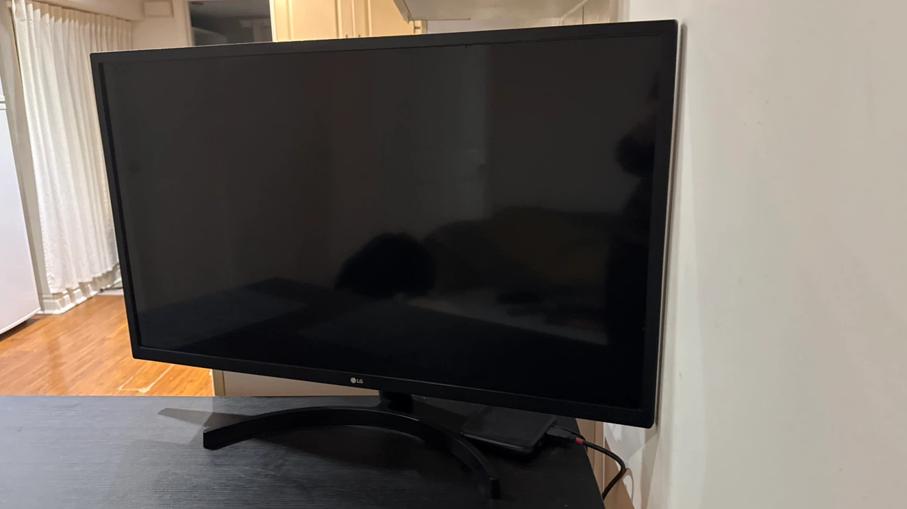 LG Computer Monitor - photo 3