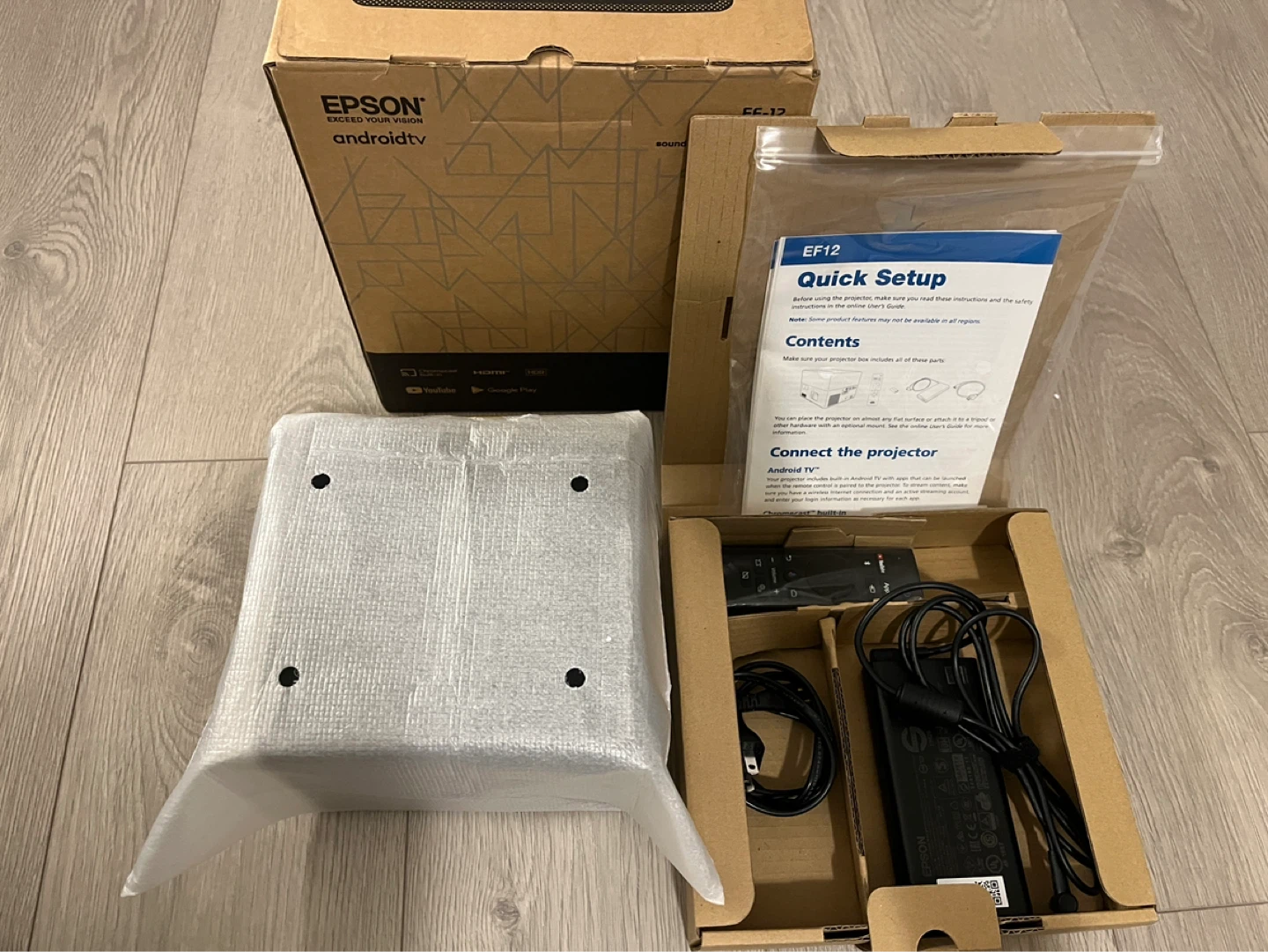 Epson EpiqVision EF12 Smart Streaming Laser Projector - photo 4