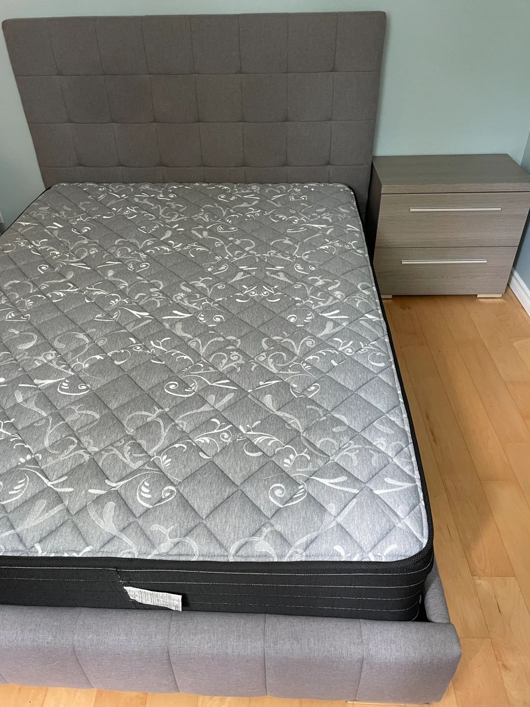 Queen Bed Set with Mattress & Matching Nightstand（OBO)