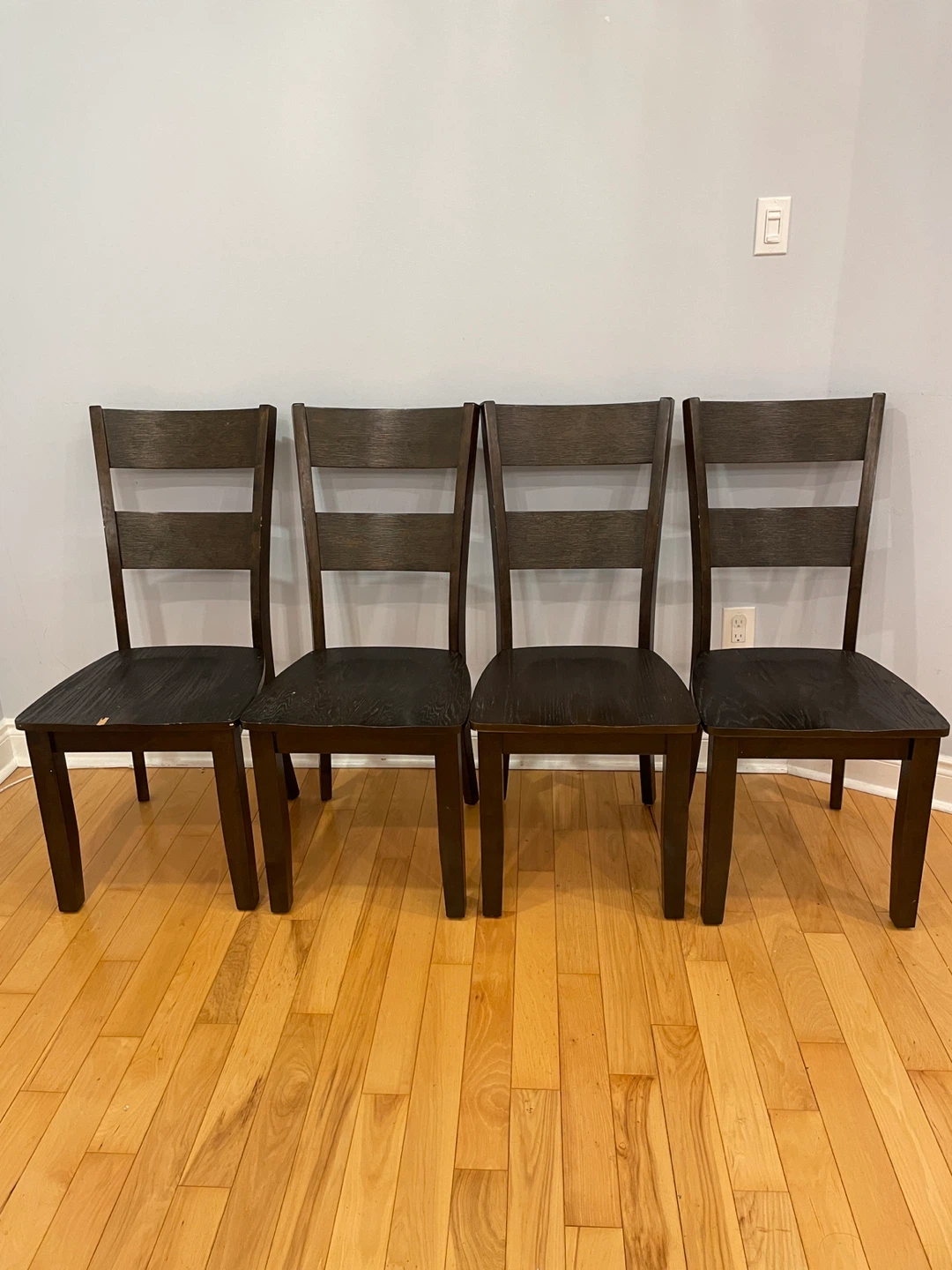 Set of 4 Dining Chairs