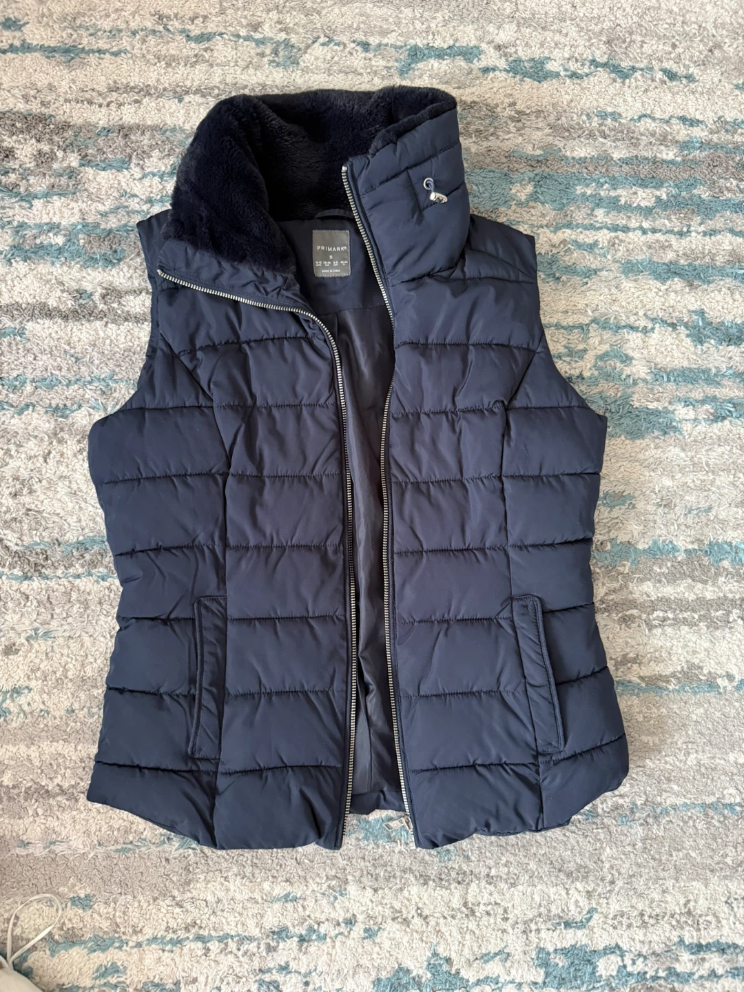 Primark Women's Navy Puffer Vest -
