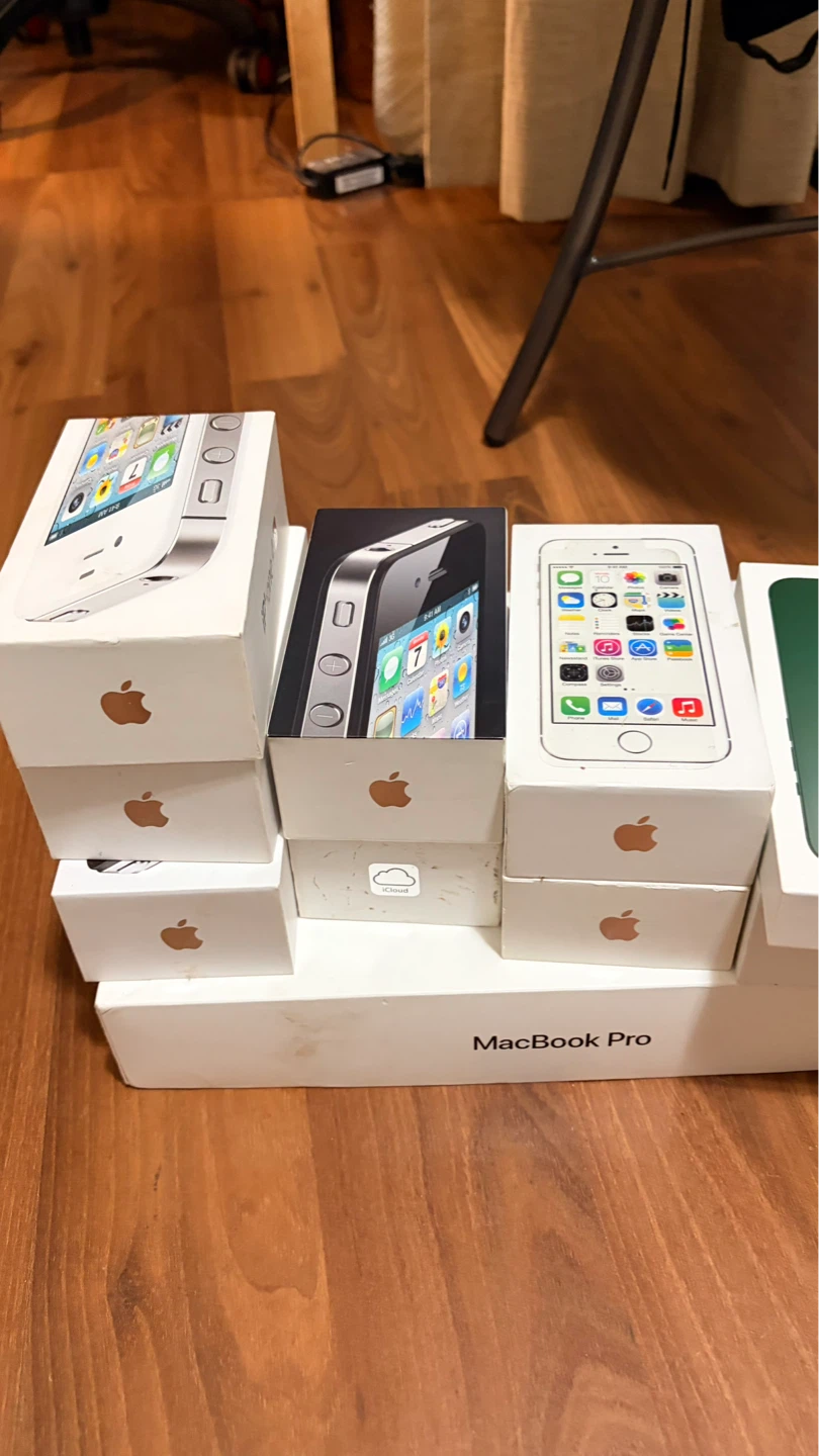 Apple iPhone Boxes (Multiple Models)