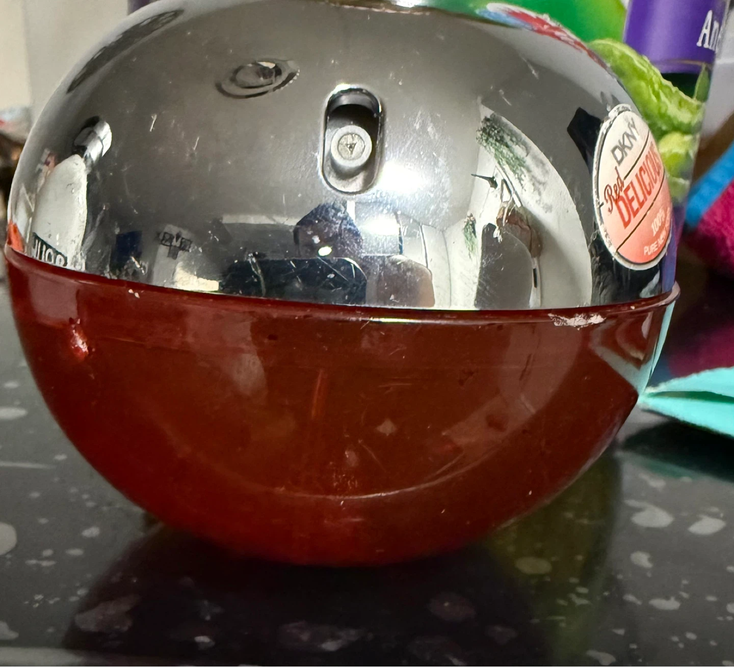 DKNY Red Delicious Eau de Parfum Spray 3.4 fl oz