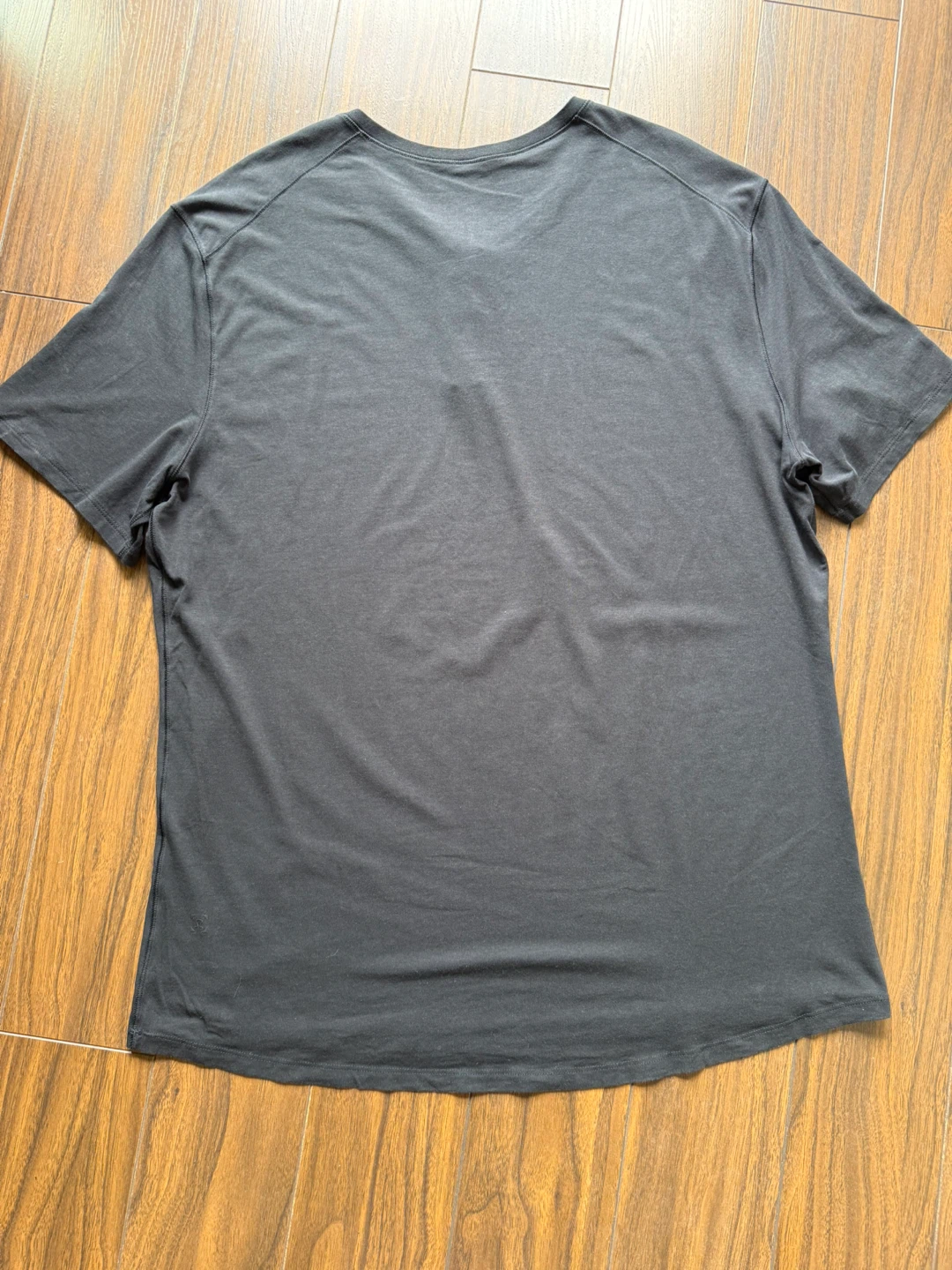 Lululemon Men's Henley T-Shirt - photo 2