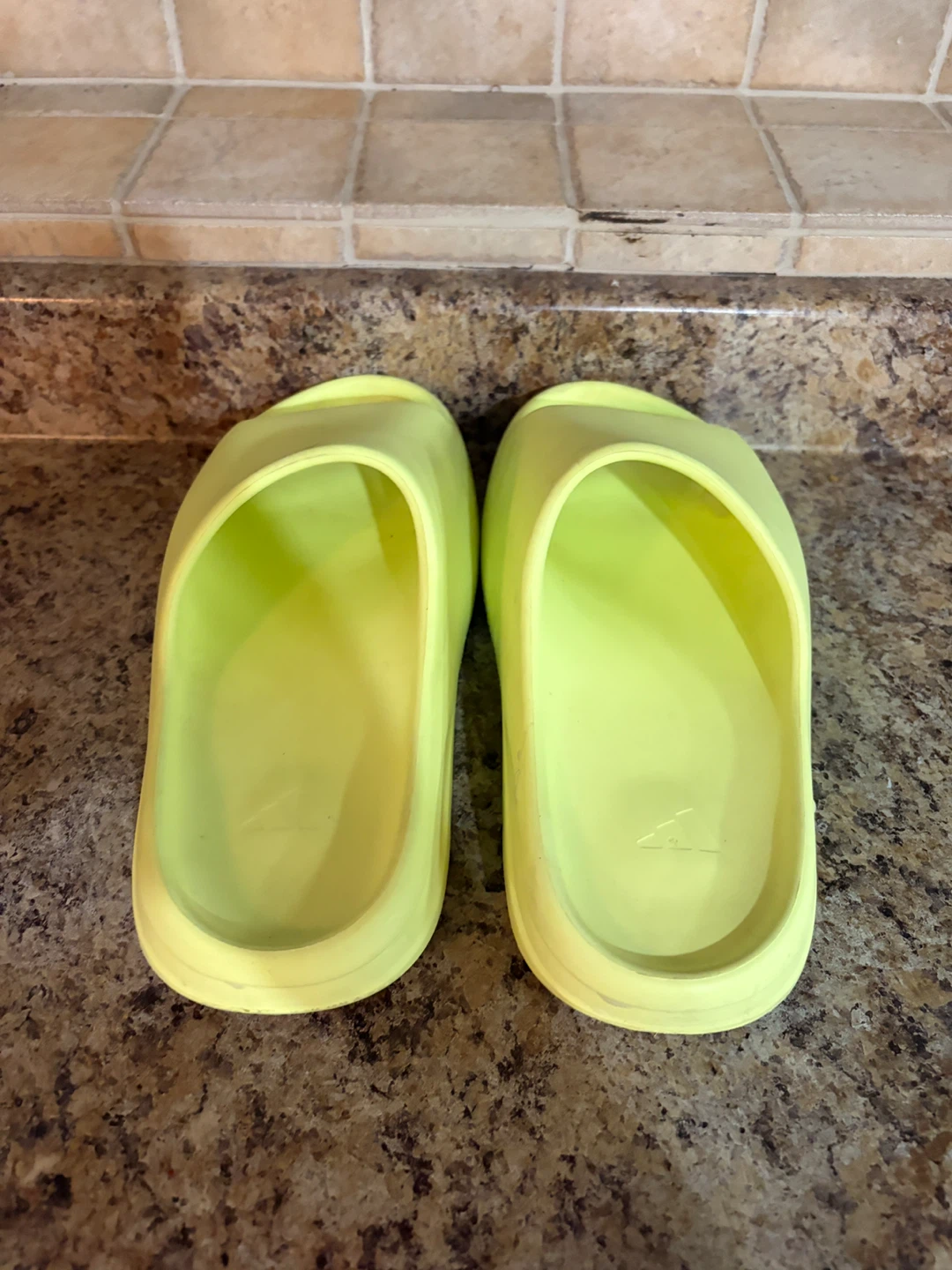 Yeezy Green Slides - photo 2