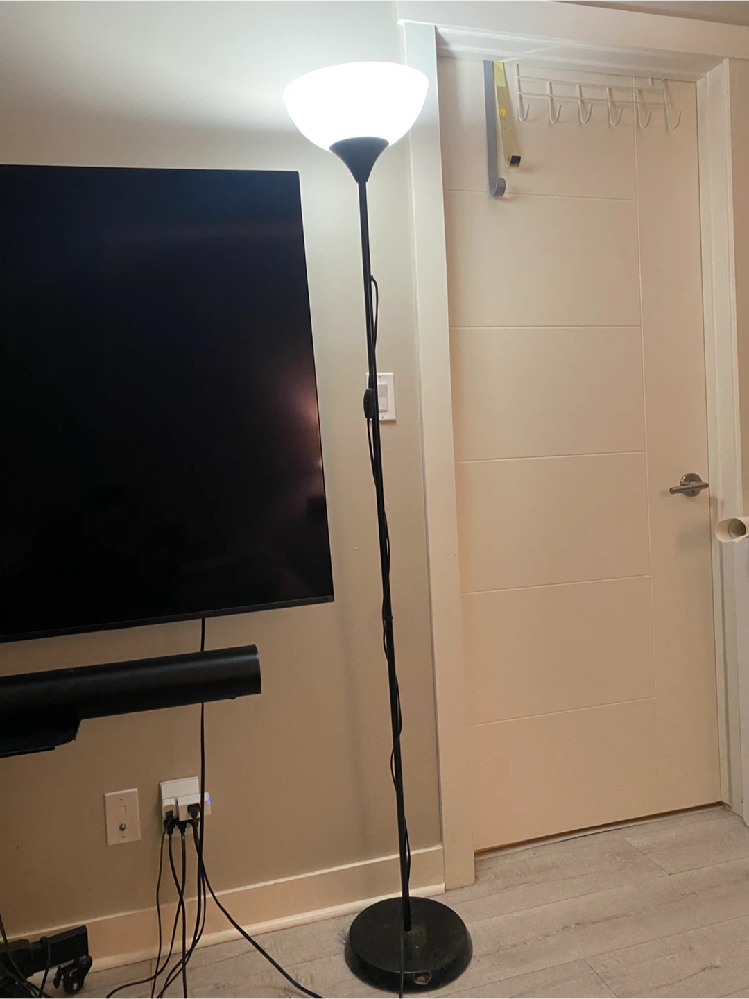 Black Floor Lamp - photo 3