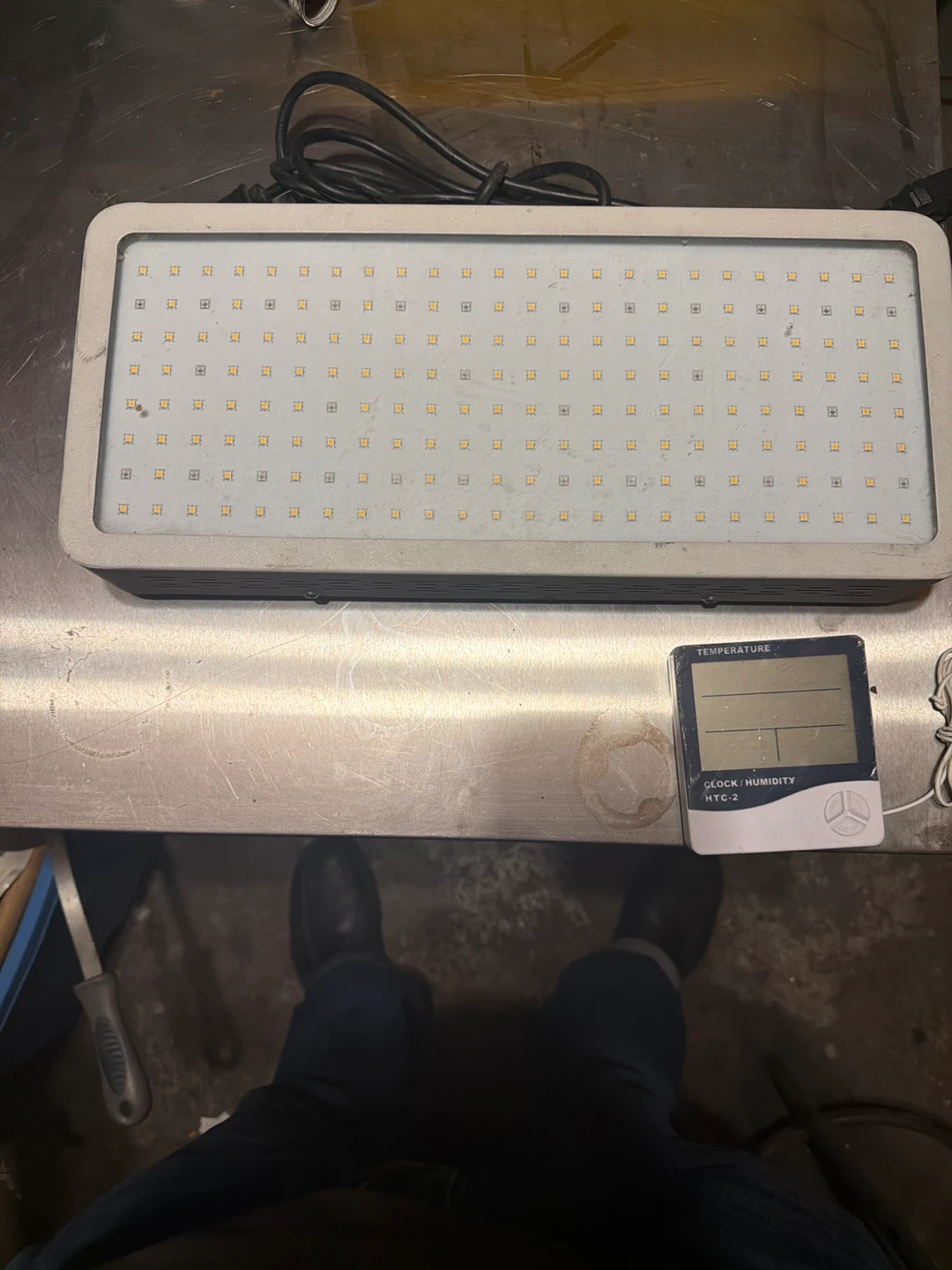 LED Grow Light with Temperature & Humidity Monitor