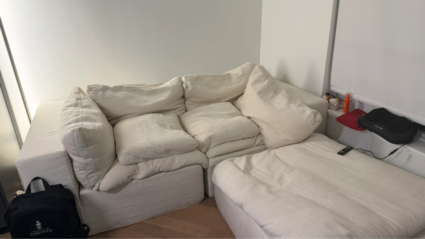 Rovelab R4 Sofa