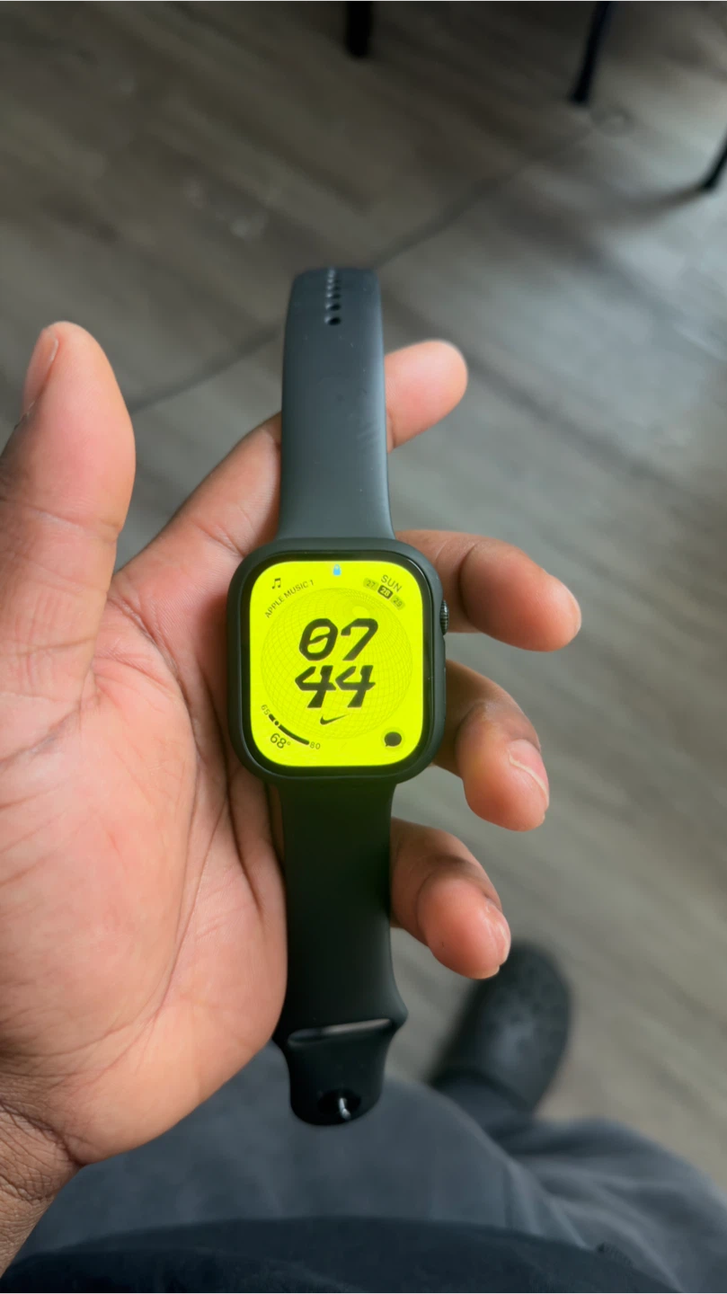 Apple Watch Series 11 46MM