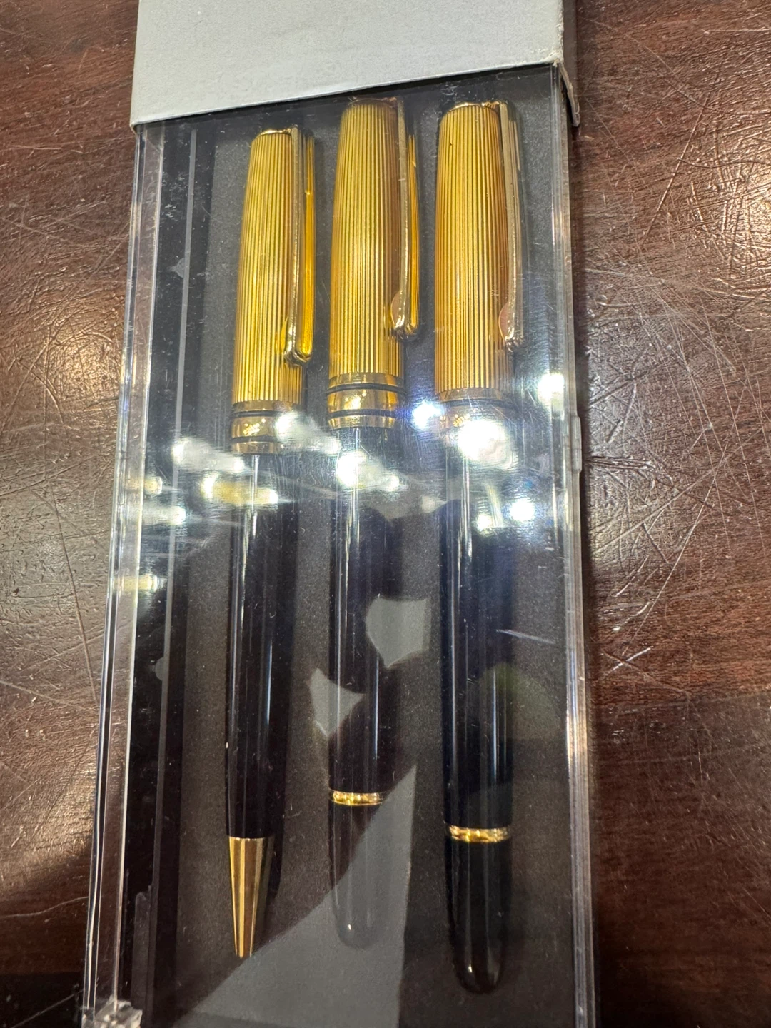 Pembrookek Pen Set with Refills all 30 sets for $80!! - photo 2