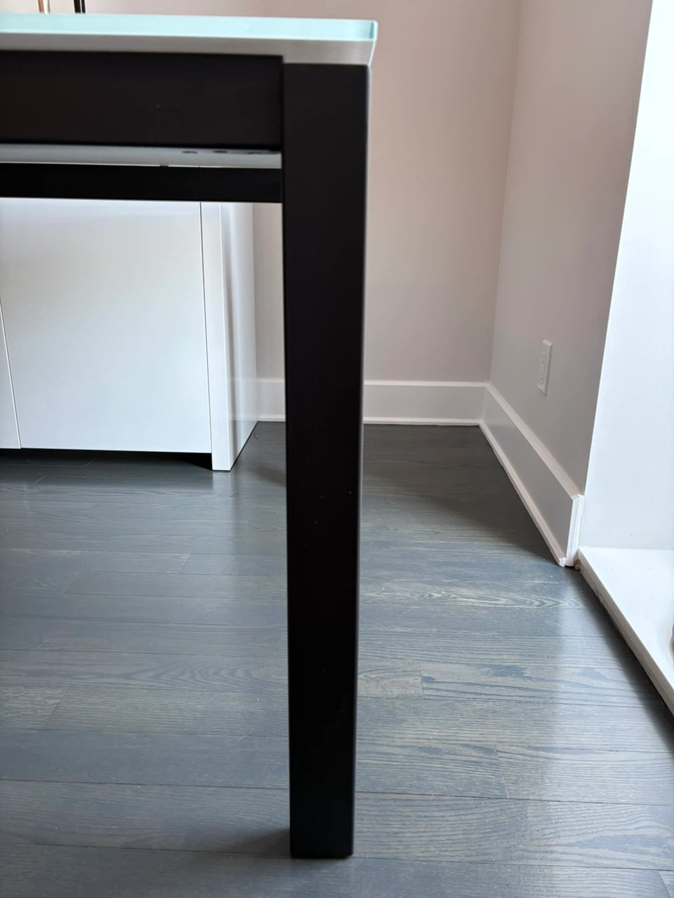 Dining table and chairs - photo 2