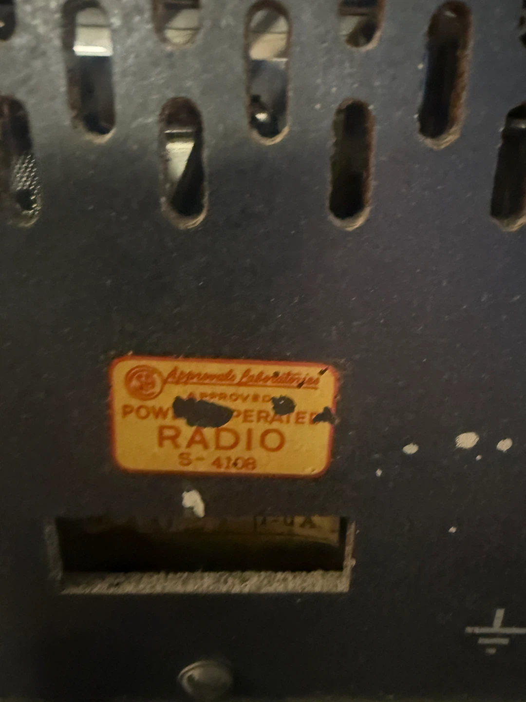 Philco S-4108 AM/FM Radio - photo 2