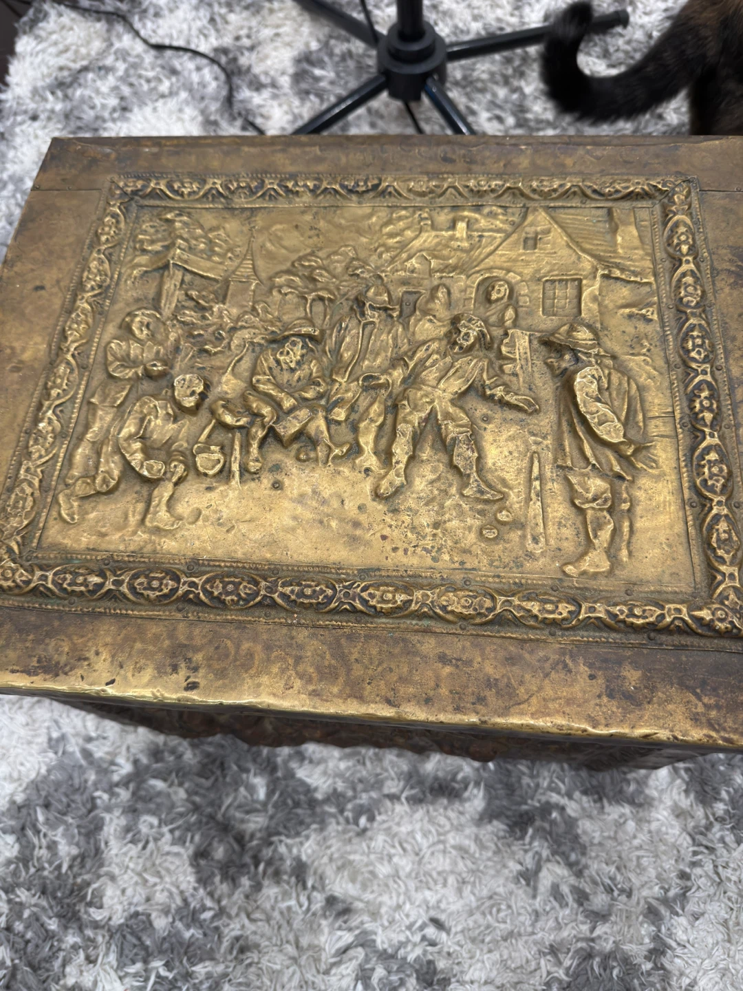 Vintage Embossed Brass Storage Box - photo 2