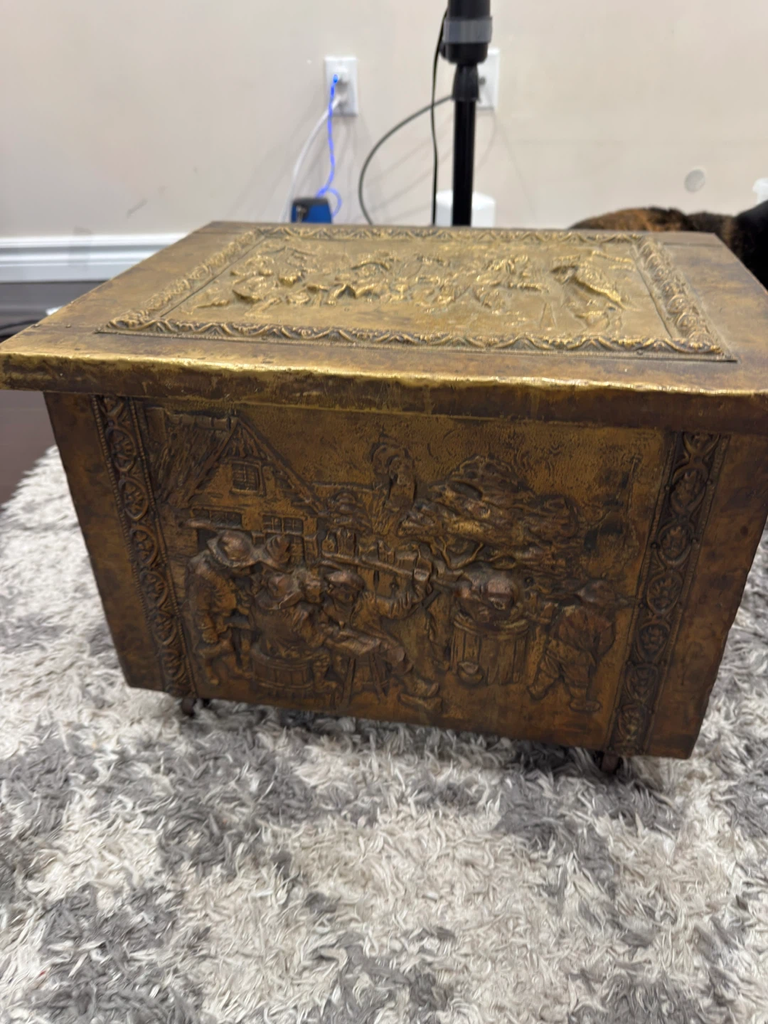 Vintage Embossed Brass Storage Box - photo 3