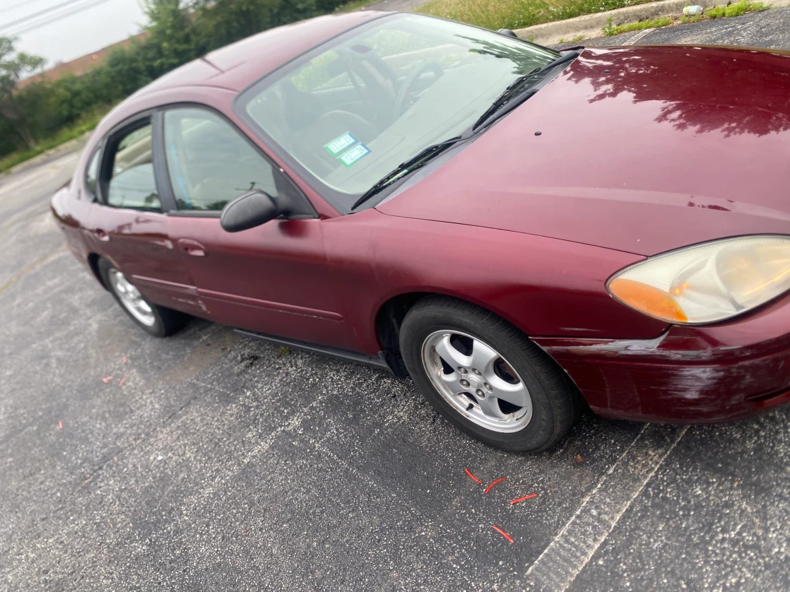 2001 Ford Taurus Sedan - photo 3