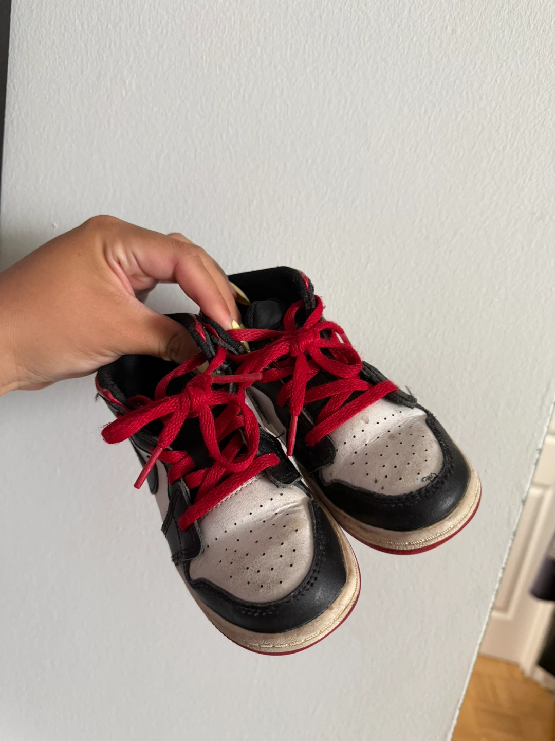 Jordan 1 Toddler Shoes size 20C - photo 2
