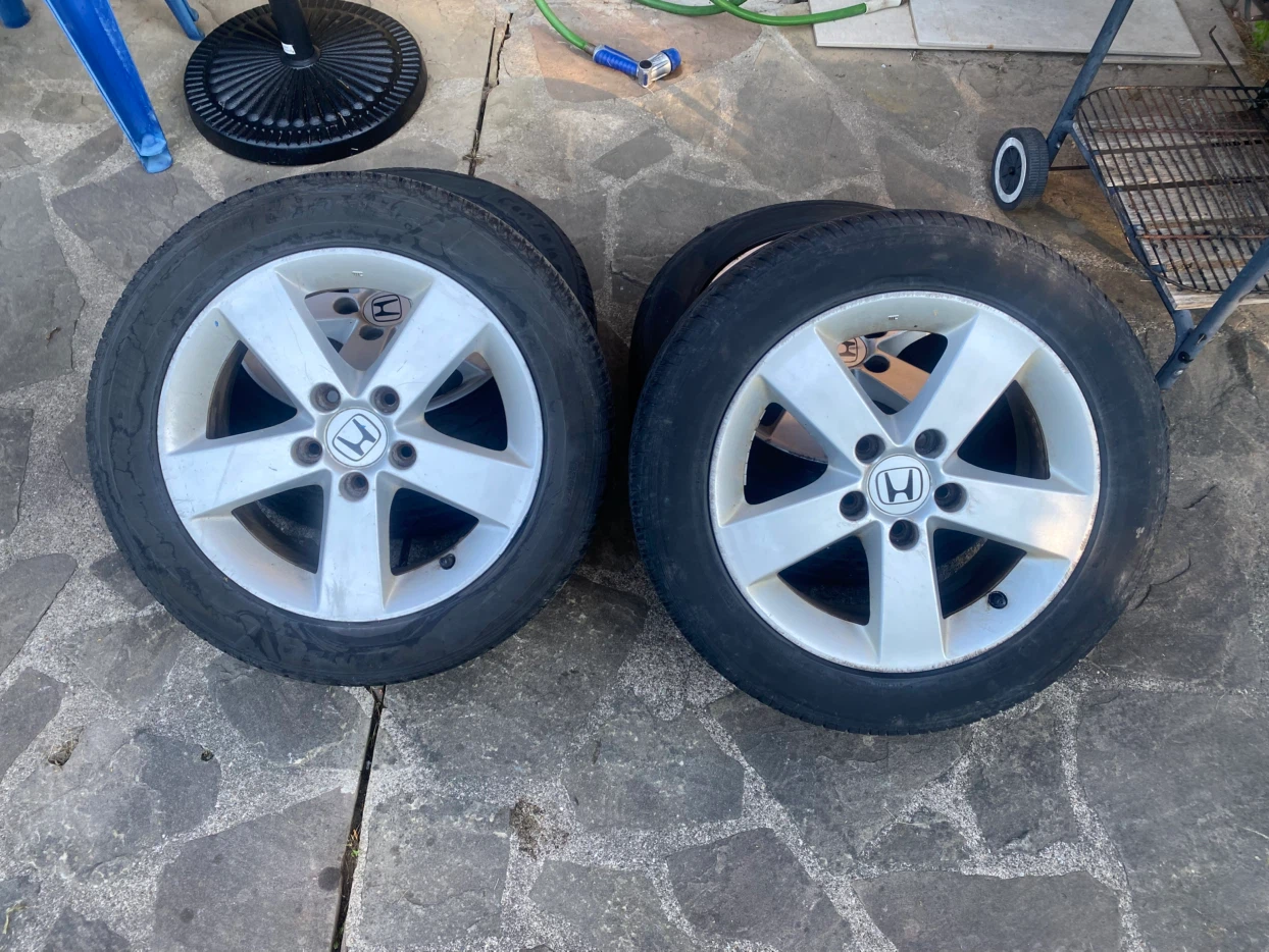 Honda Alloy Wheels with all season Tires Set of 4 - photo 2