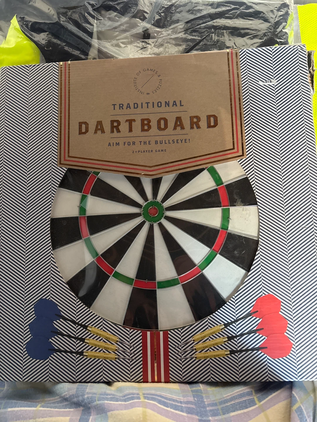 Traditional Dartboard Set
