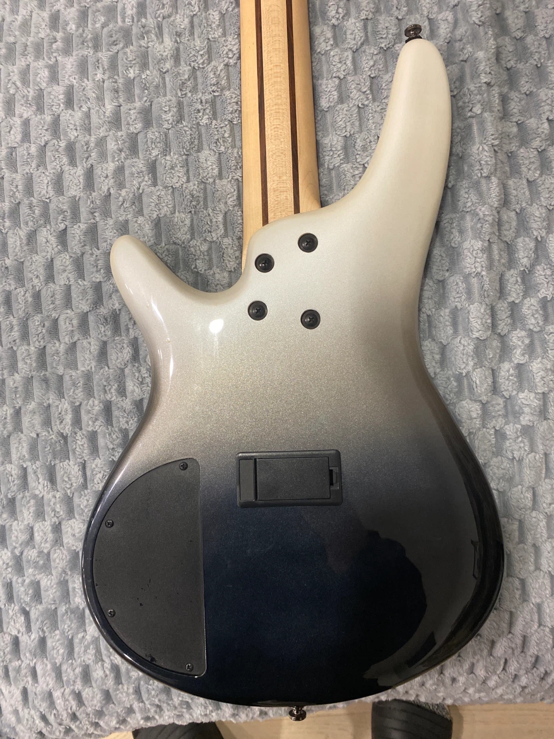 Bass Guitar - photo 3