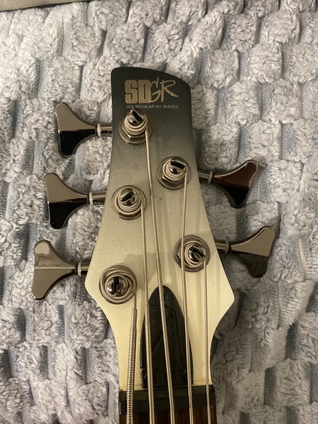 Bass Guitar - photo 5