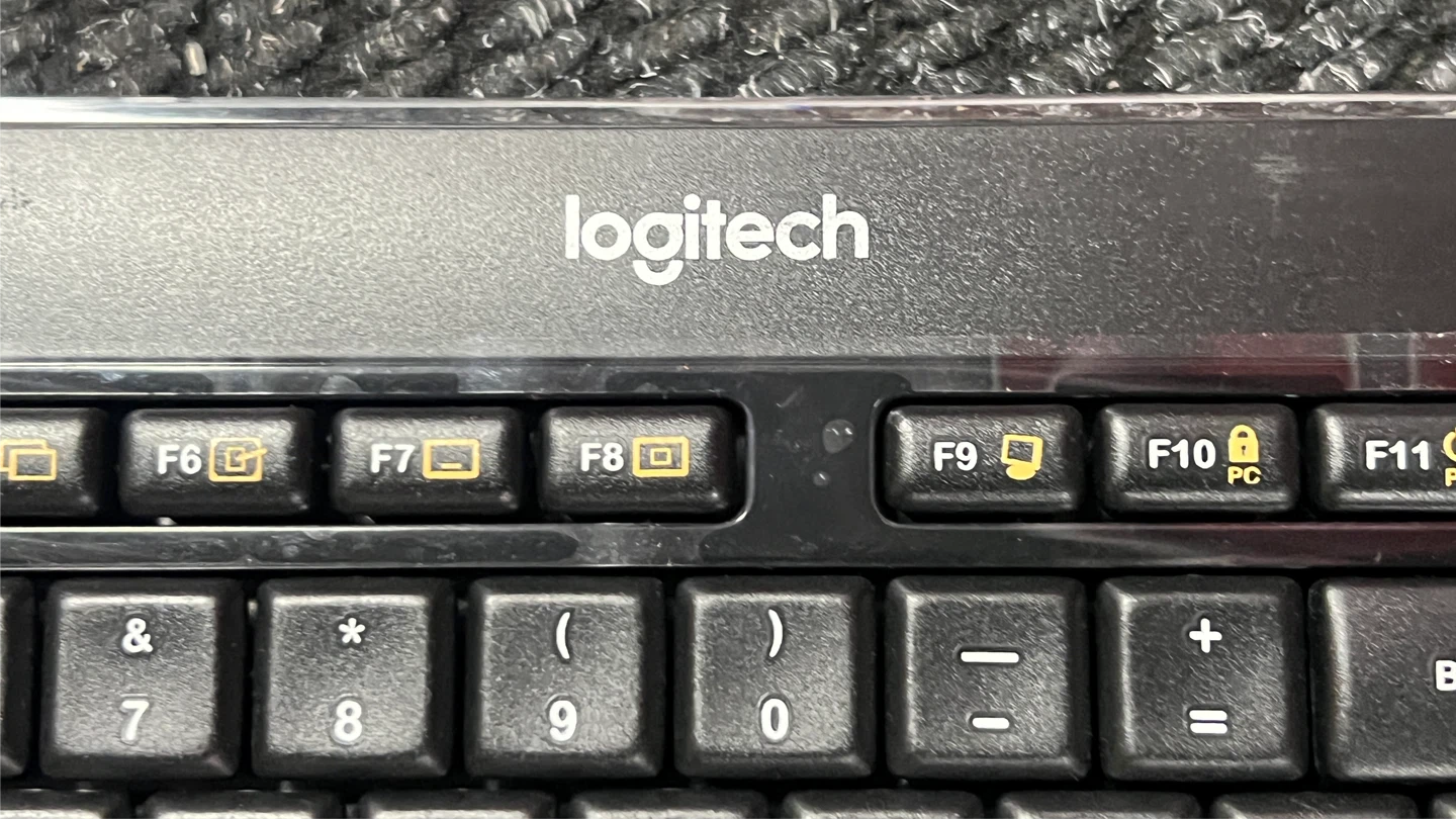 Logitech Keyboard. Pick up @ Mill Basin Brooklyn - photo 2