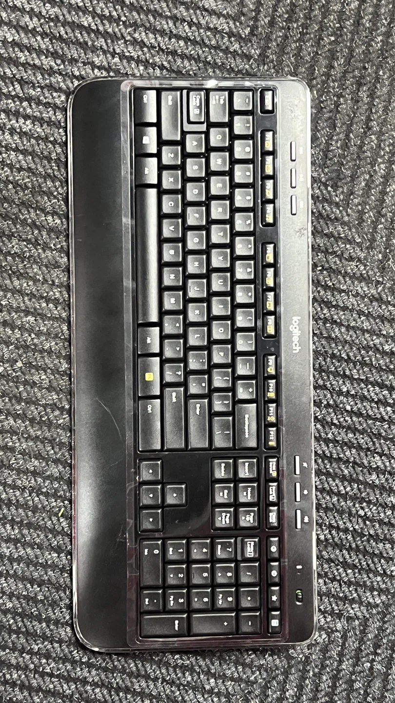 Logitech Keyboard. Pick up @ Mill Basin Brooklyn - photo 4