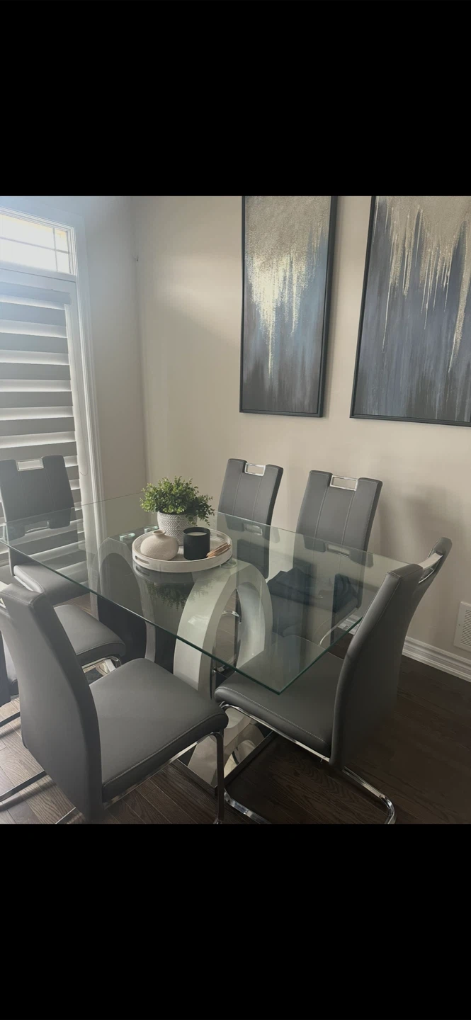 Dinning table with 6 chairs