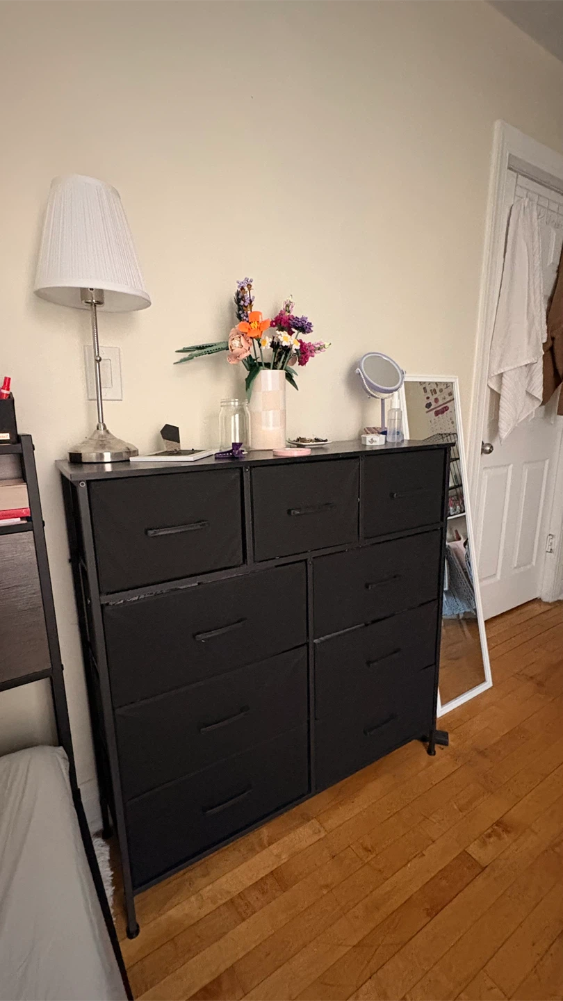 Black 9-Drawer Dresser