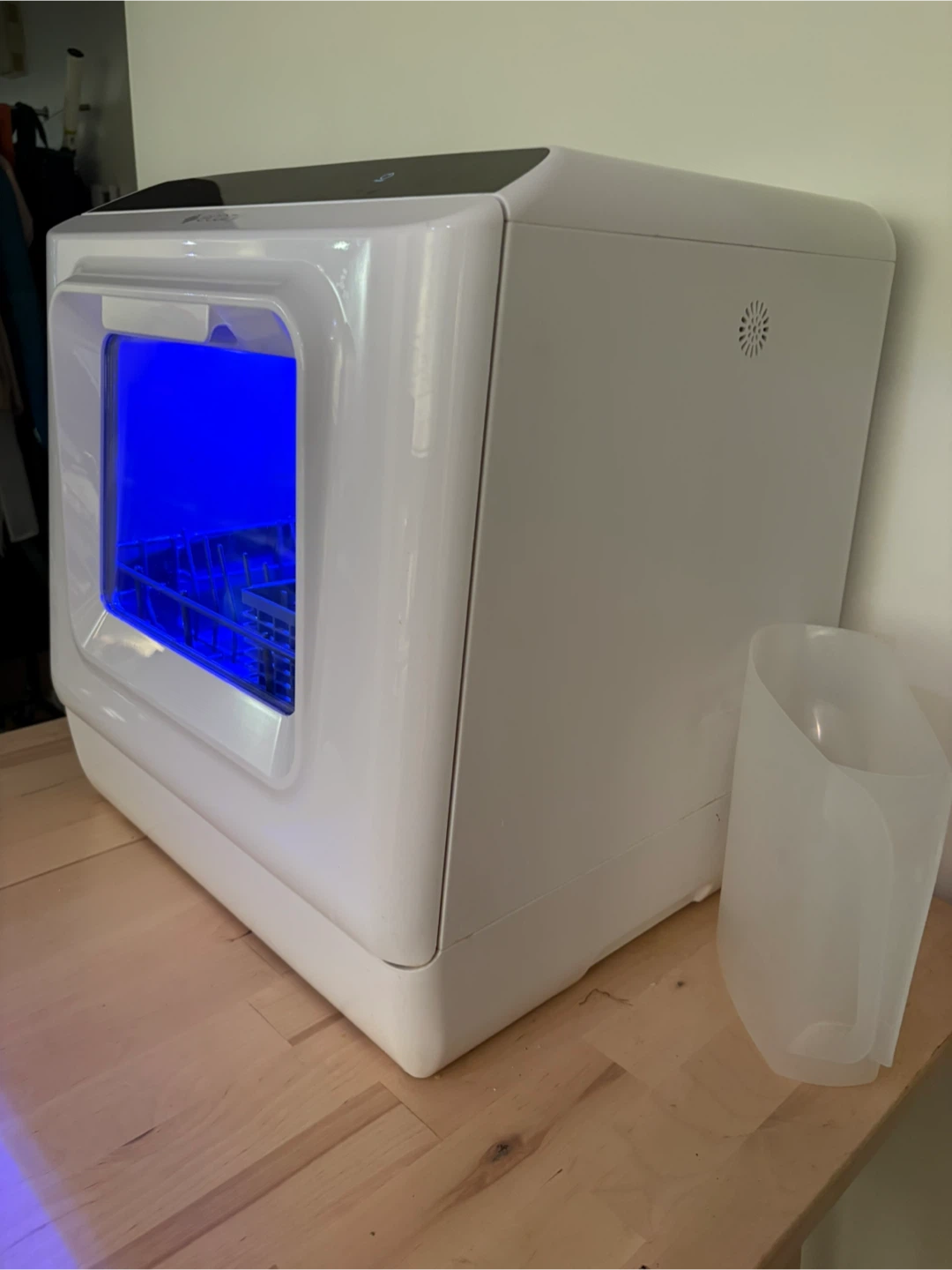 Ecozy potable dishwasher