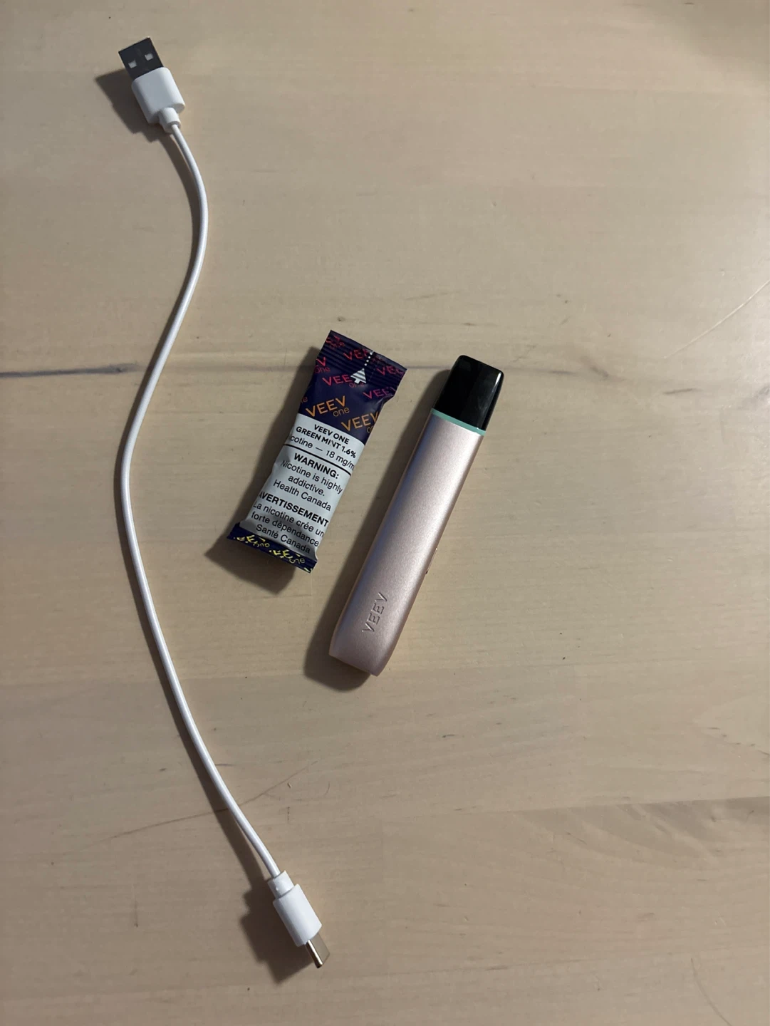 VEEV ONE Green Mint Disposable Vape Kit