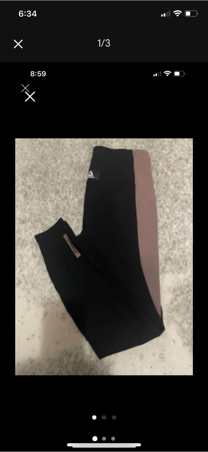 Reebok Women's Black & Tan Leggings