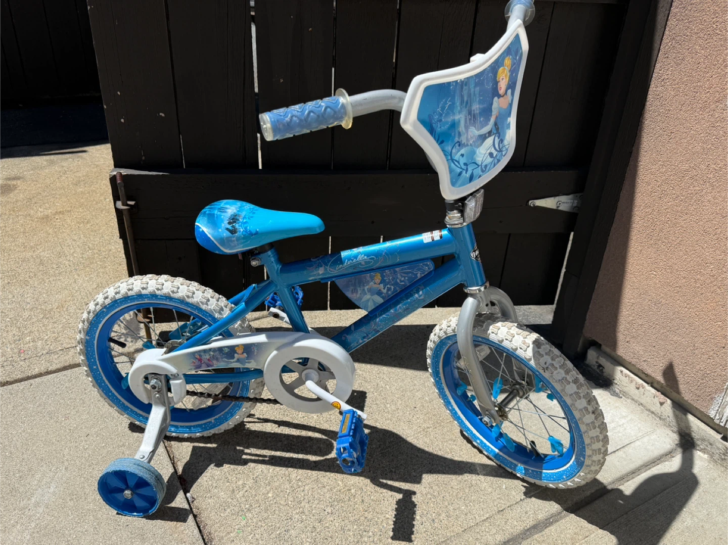 Excellent condition 14 inch kids bike with training wheels