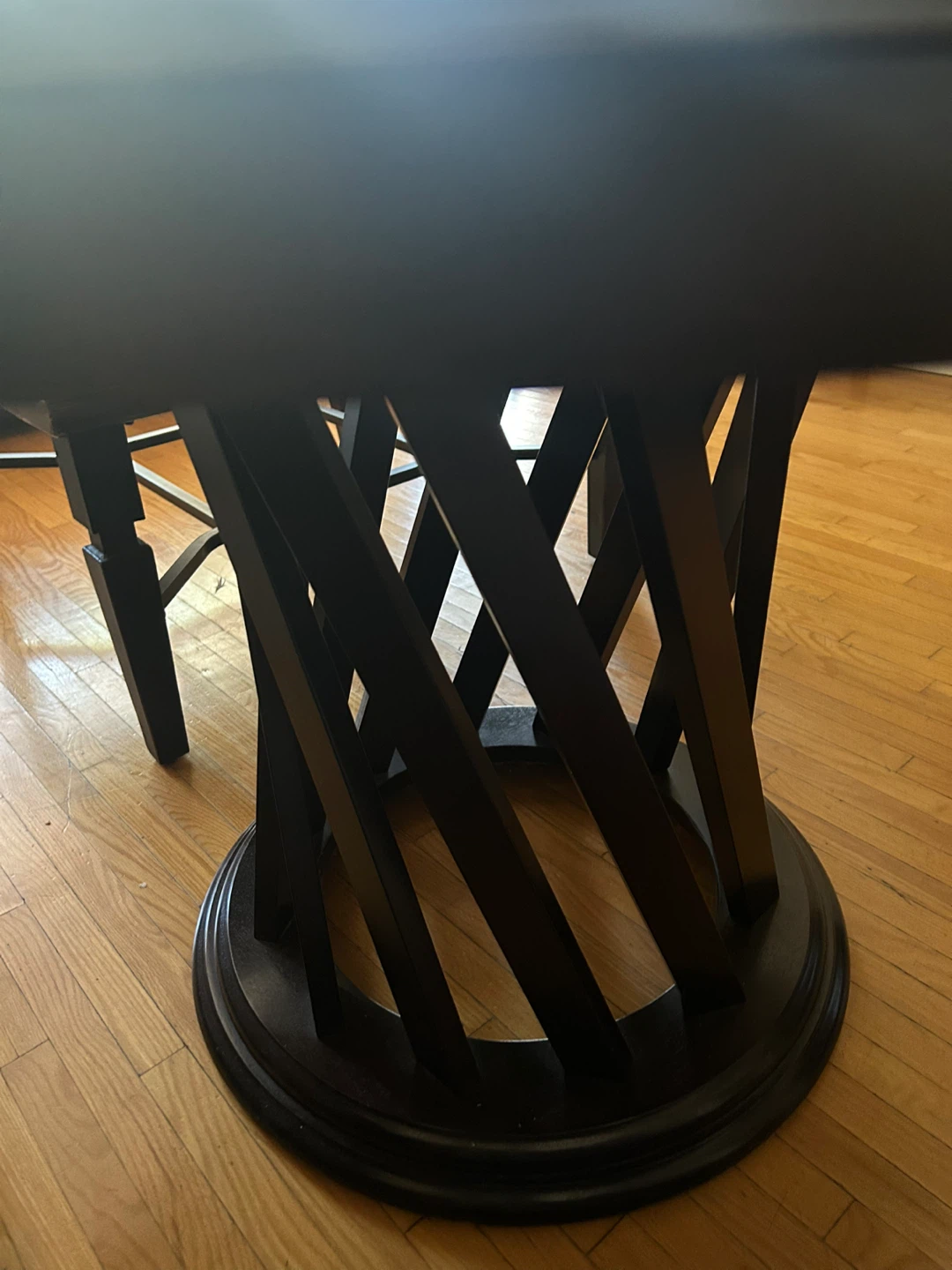 Round Dining Table with Pedestal Base with 4 chairs - photo 3
